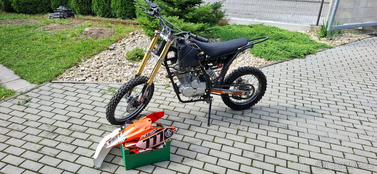 Motokros Nitro 250