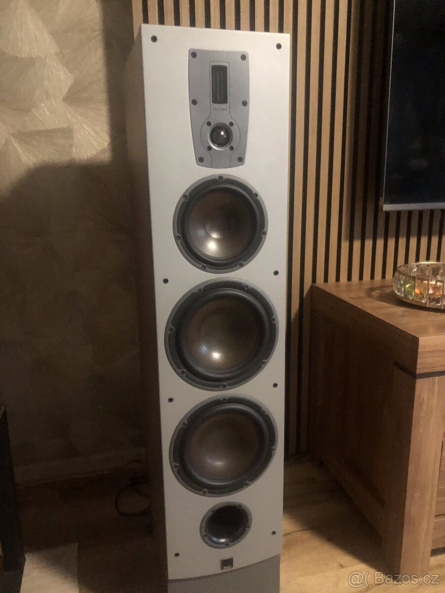 DALI IKON 8 OD PODVODNIKA