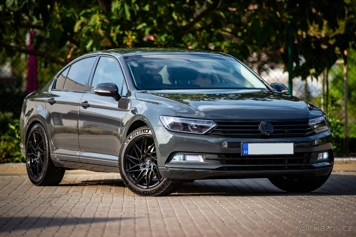 VW-PASSAT-B8-110KW-DSG-SEDAN-ČR-CARPLAY-TAŽNÉ-ROZVODY-TOP