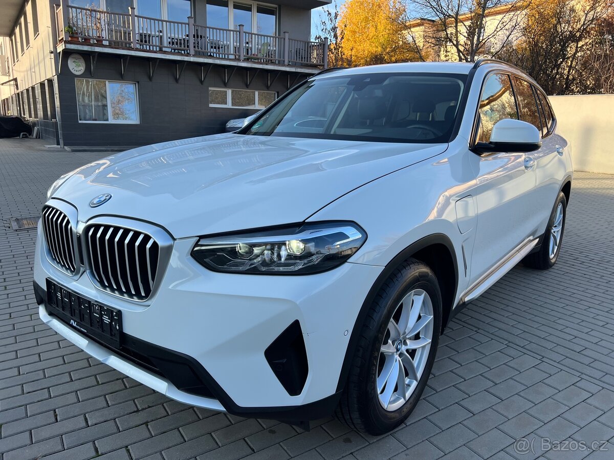 BMW X3 30e x-Drive 215kw 2023 LED kamera - odpočet DPH