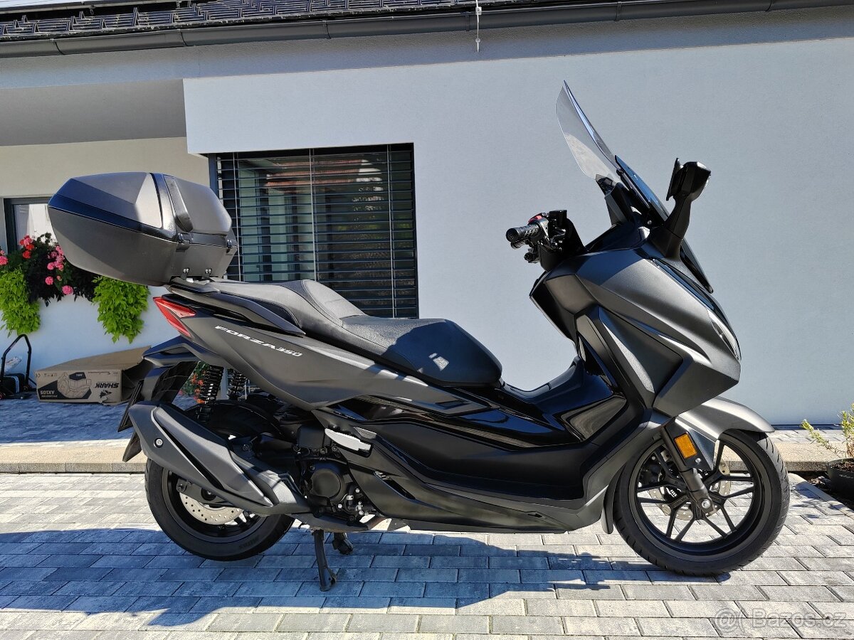 Honda Forza 350