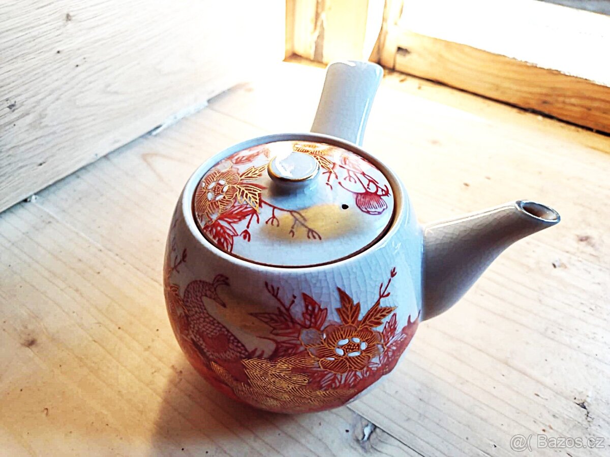 PRODAM KRASNOU JAPONSKOU CAJOVOU SADU / KONVICKA / KYUSU