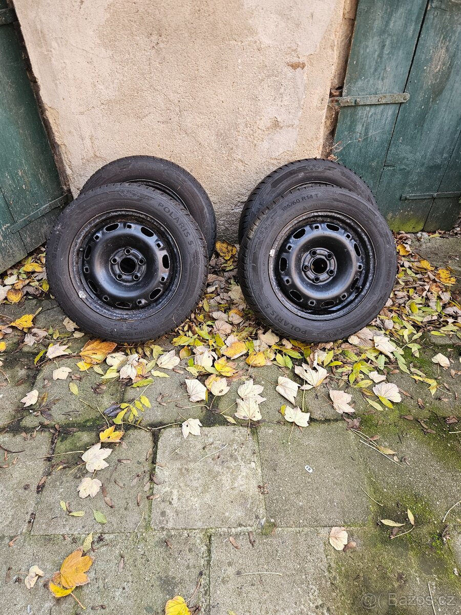 Zimní Barum Polaris 5 185/60 R 14 82 T