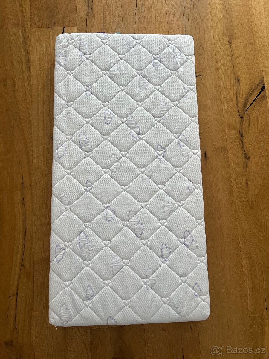Nová dětská matrace do postýlky, 120x60x10 cm