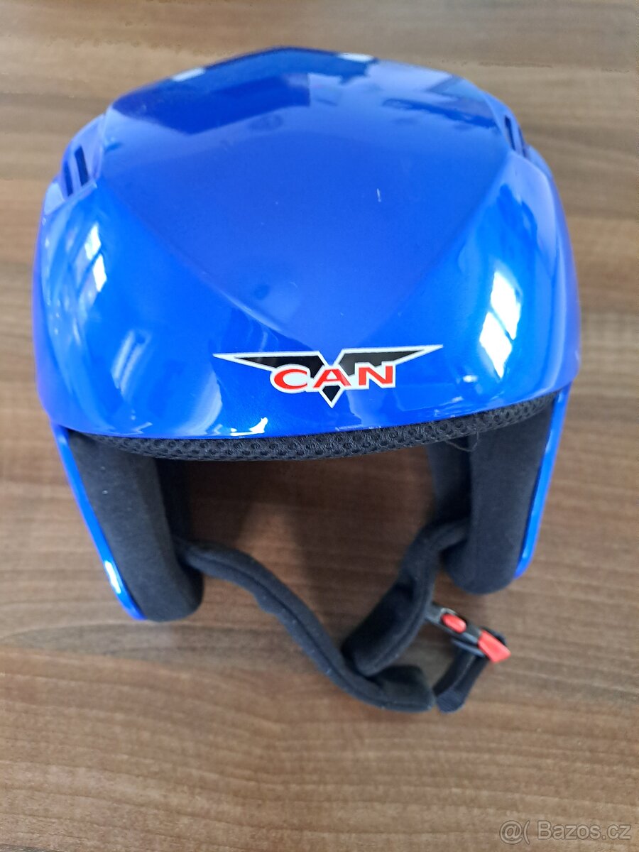 Chlapecká lyžařská helma