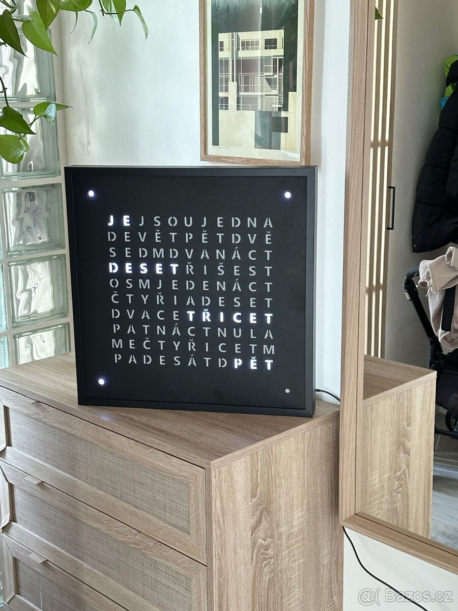 Slovní hodiny (word clock) velké