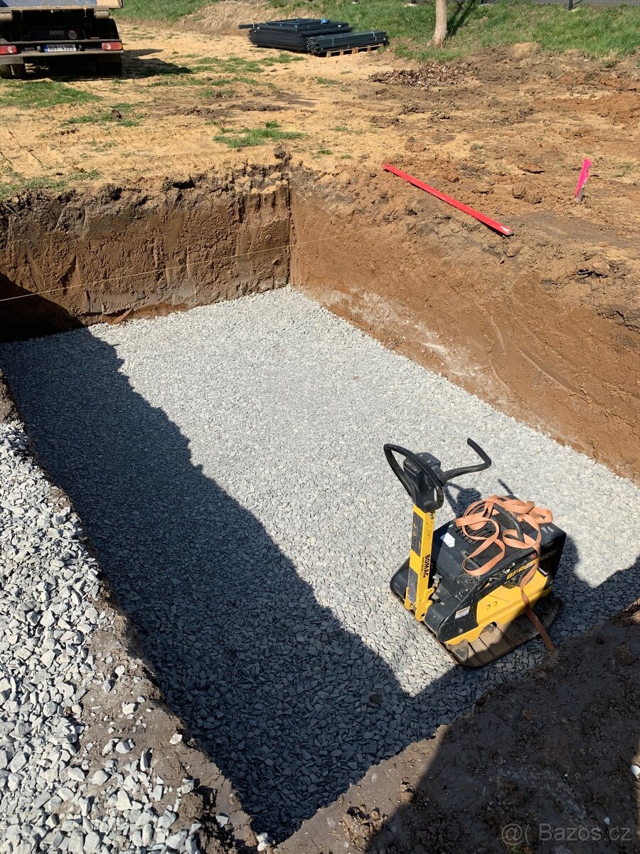 Zemní práce / fasády / zámkové dlažby / bazény / omítky