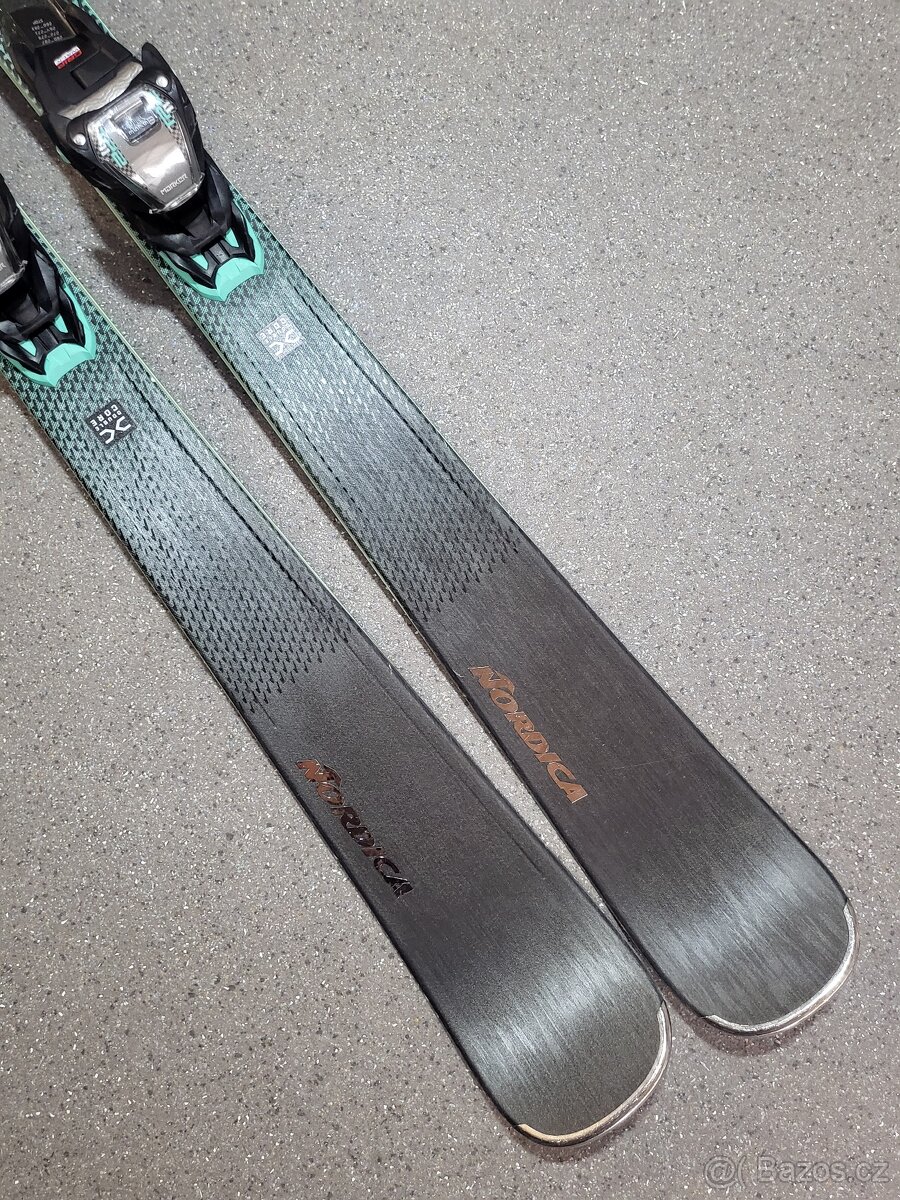 SJEZD. CARV. LYŽE NORDICA BELLE 72 - 144 CM