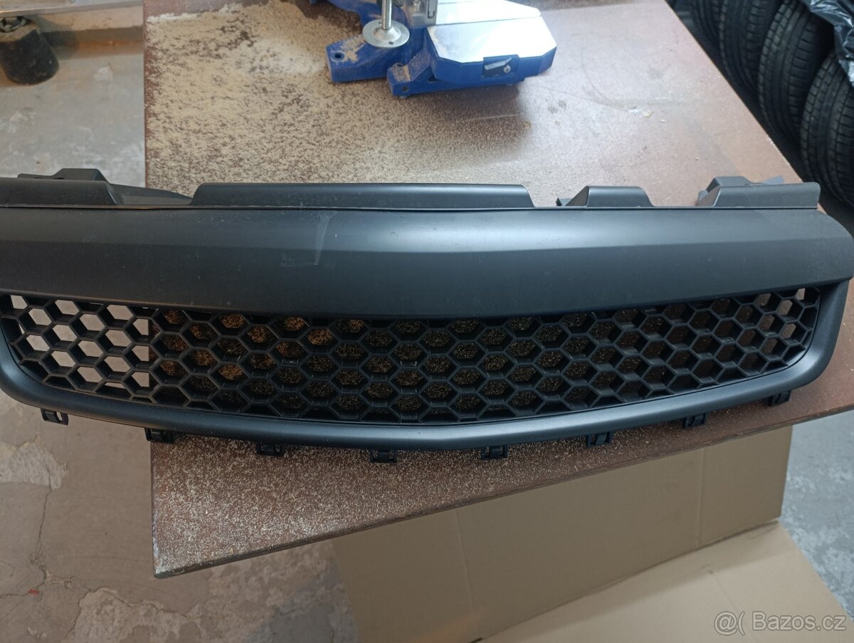 Zafira B přední maska