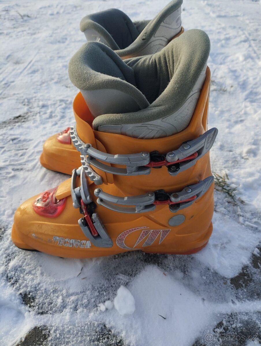 Dětské lyžáky velikost 38