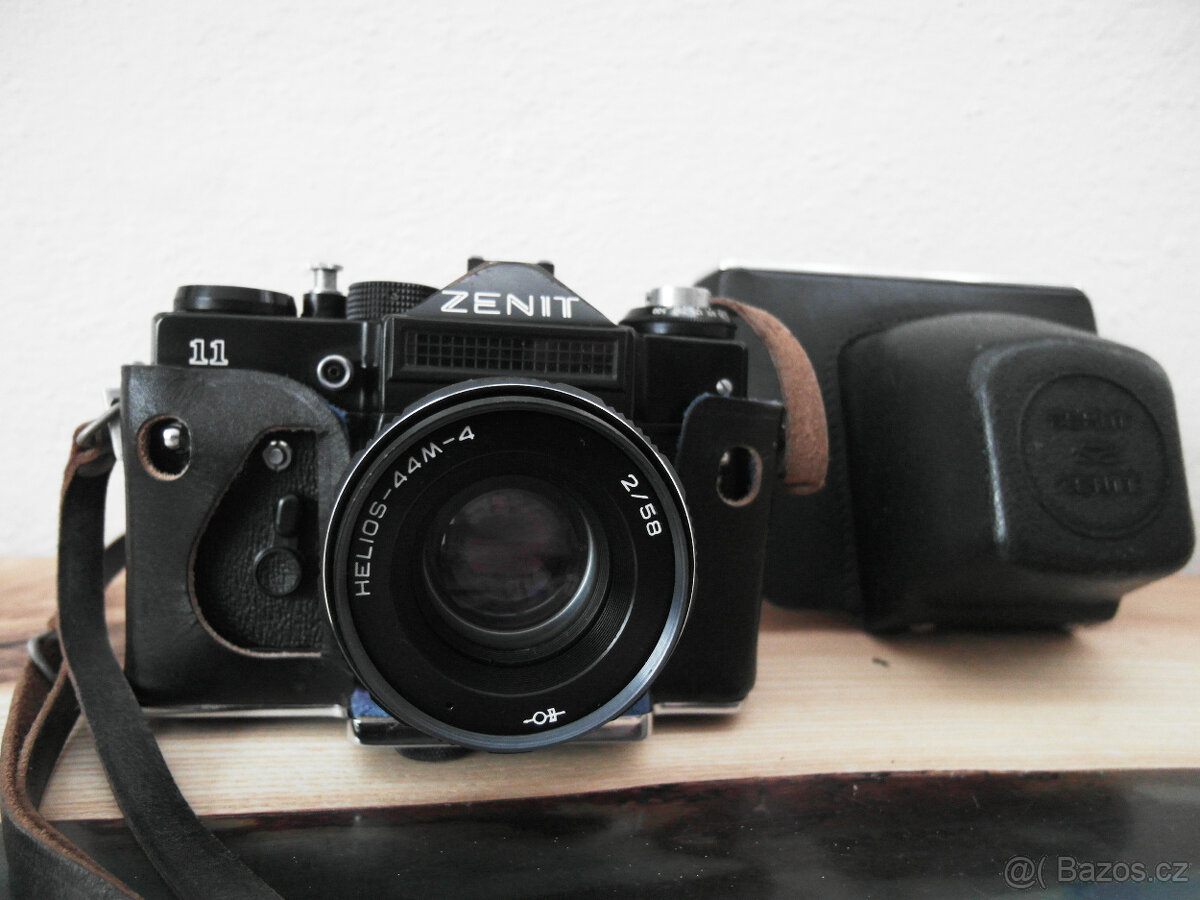 Starý fotoaparát ZENIT