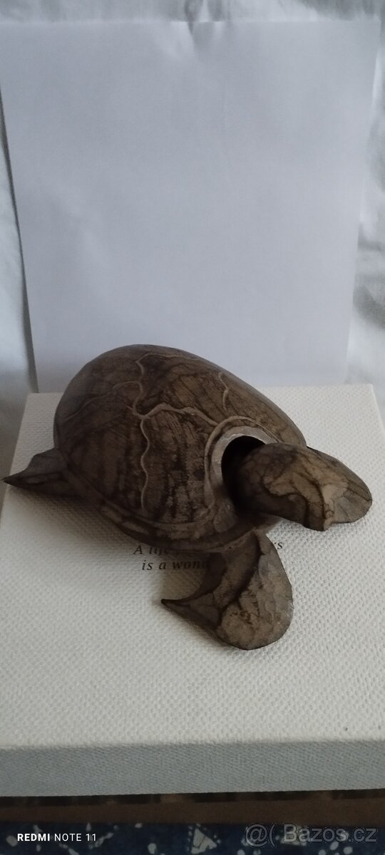 Dřevěná želva starožitná Indonésie