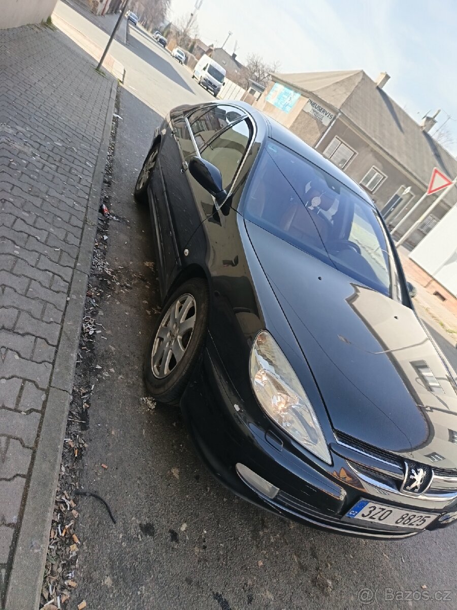 Peugeot 607