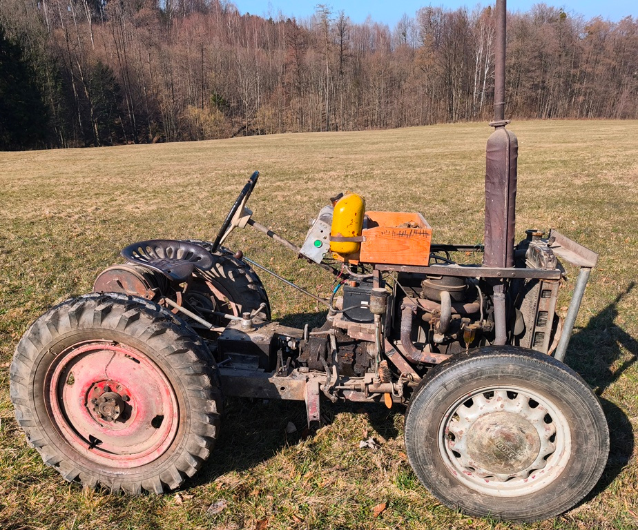 Malotraktor s navijákem