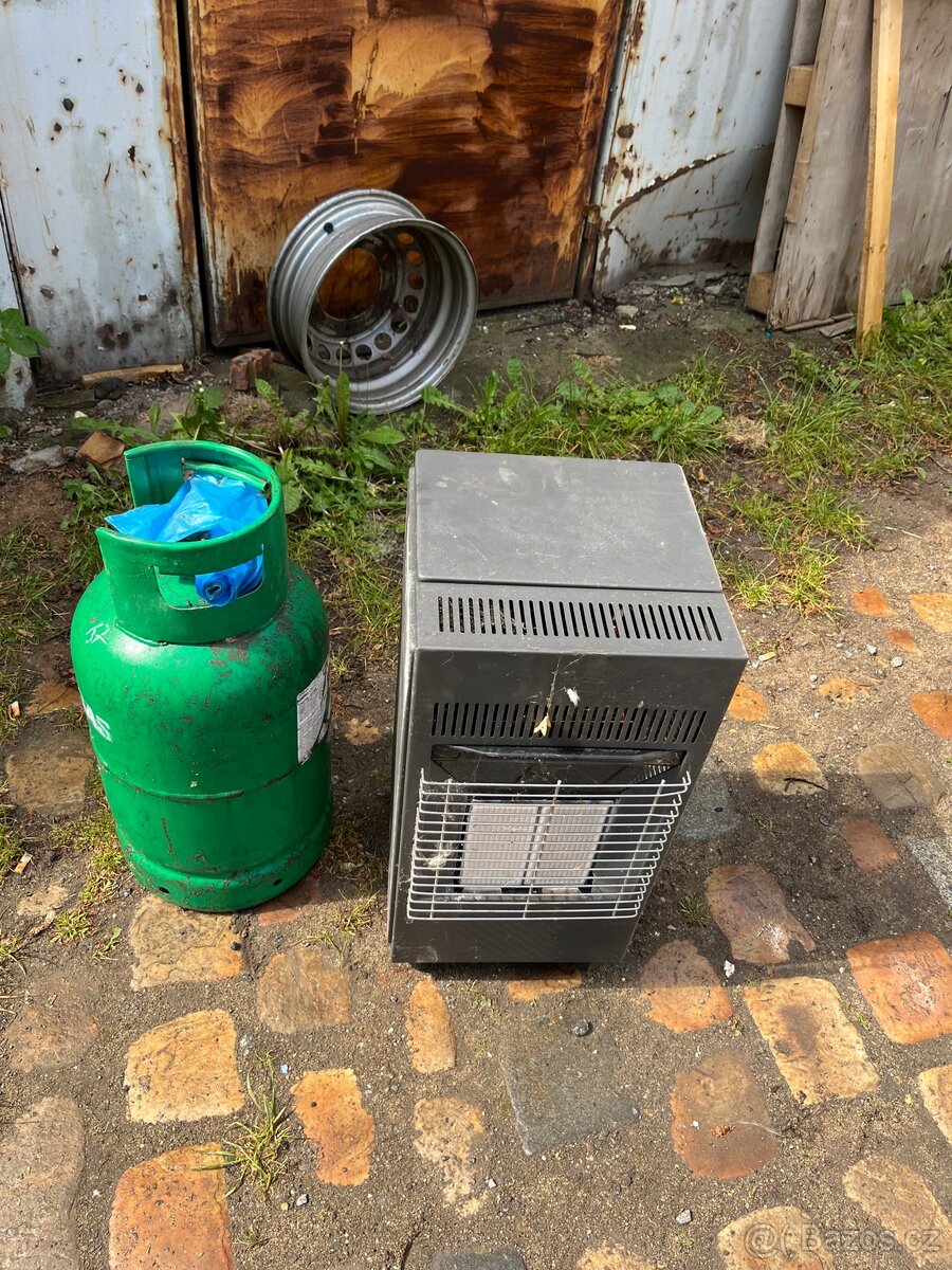 Mala katalyticka kamna