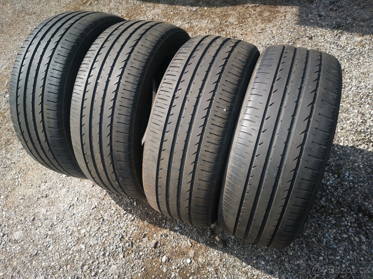 Letní pneu Kumho 215/50R18