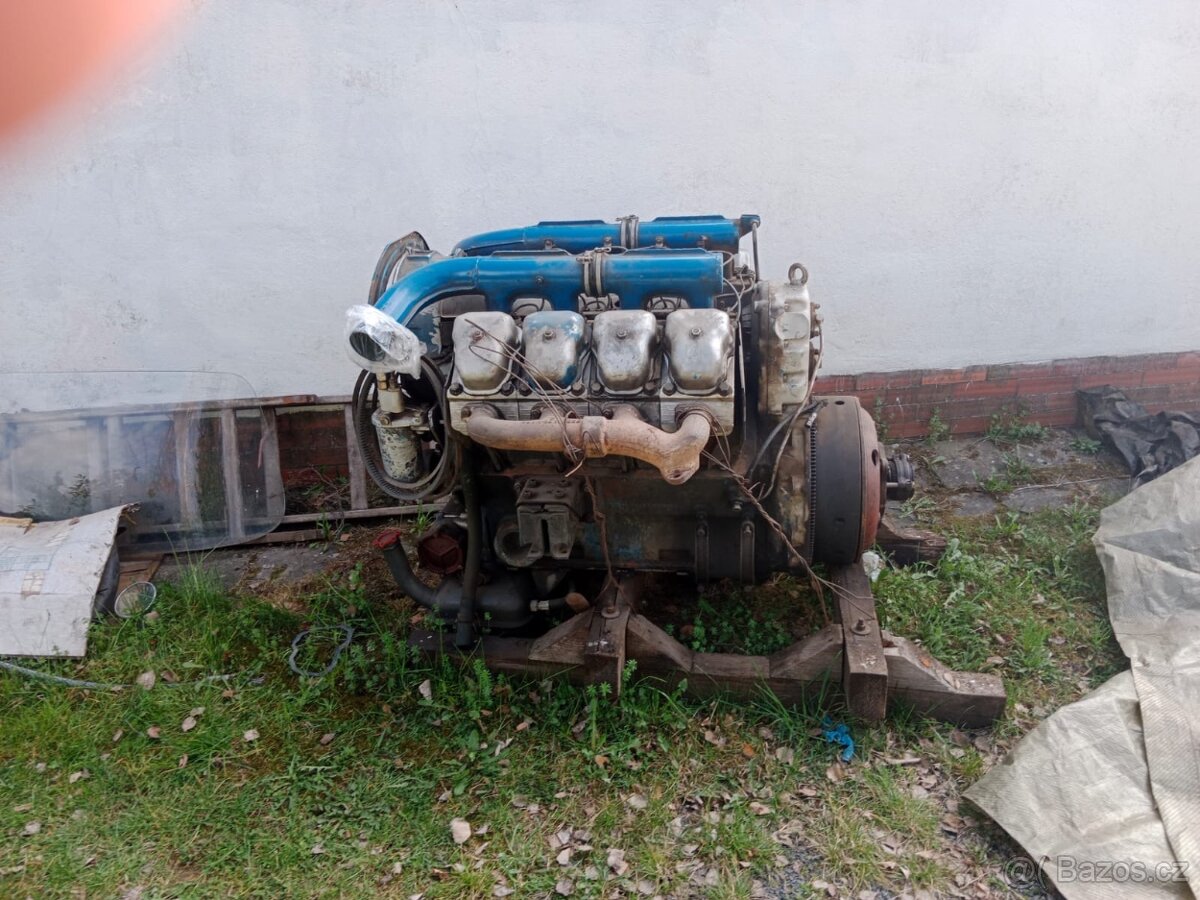 Motor Tatra 148