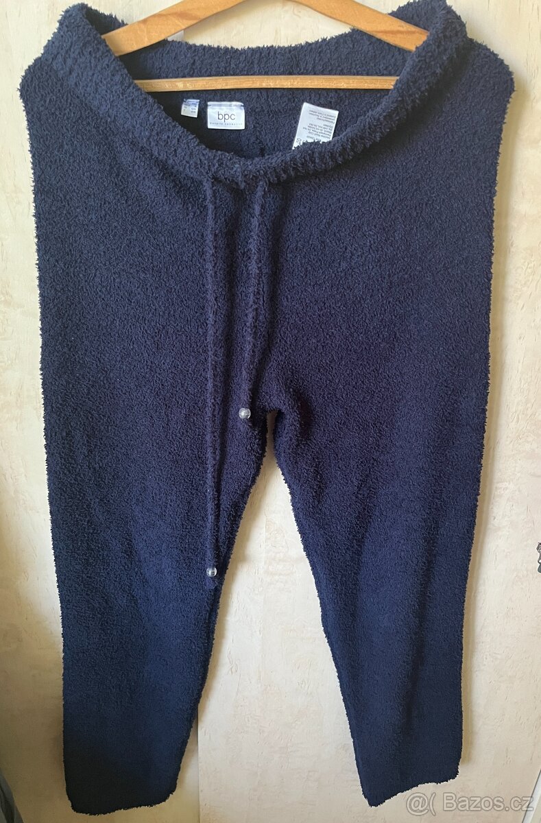 Kalhoty šírší pružné L/2XL