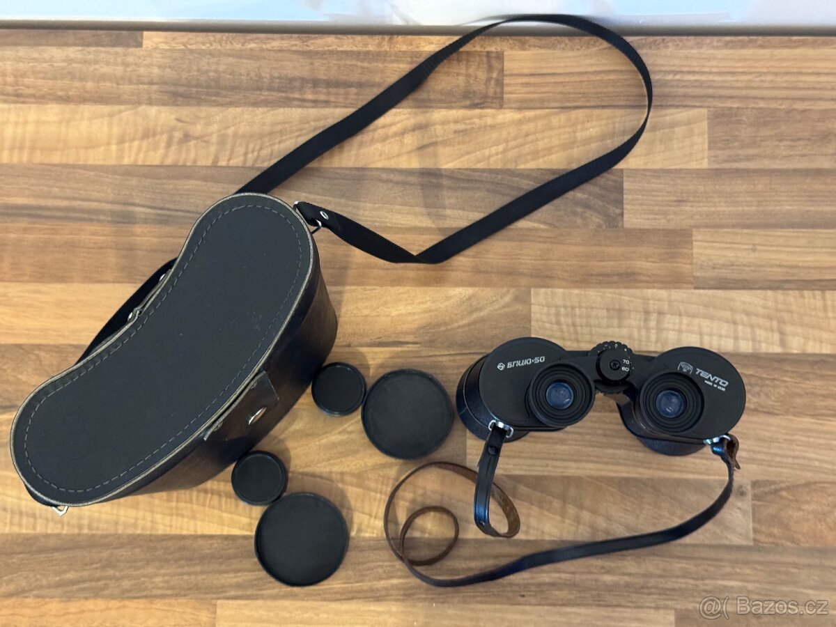 Sovětský dalekohled Tento 10x50
