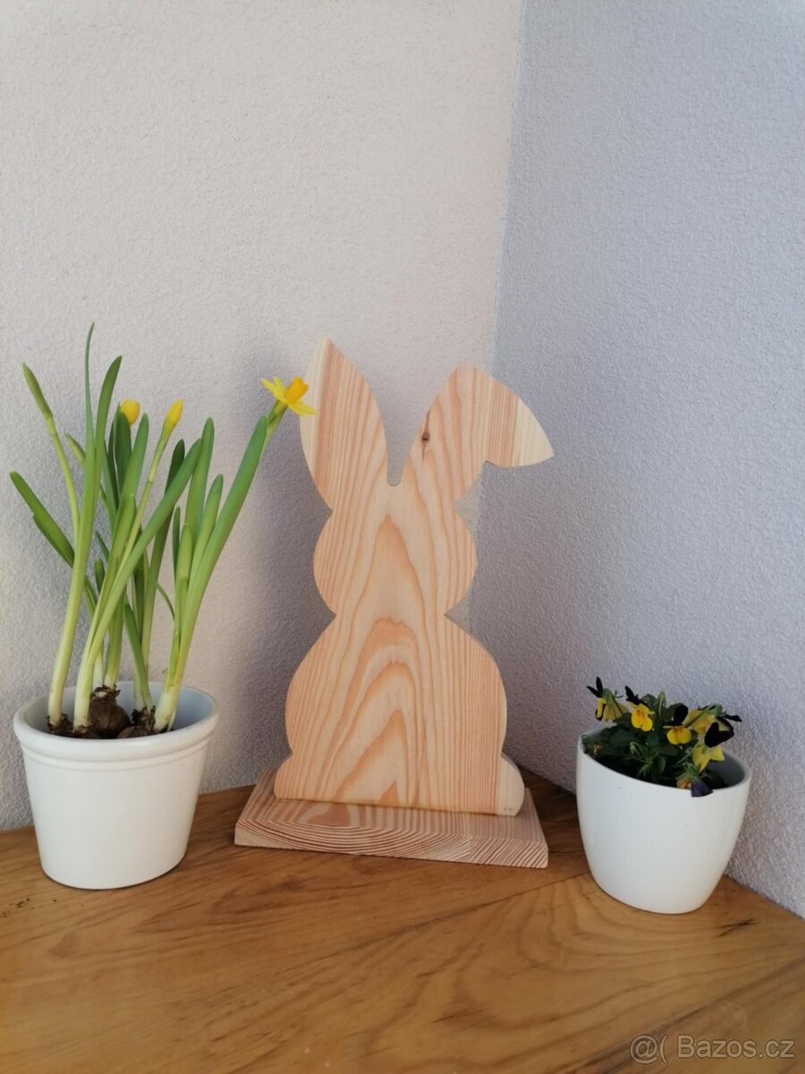 Dřevěný zajíc na dozdobení - velikonoční dekorace 3