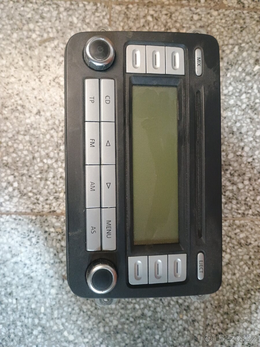 Rádio z VW caddy 2007