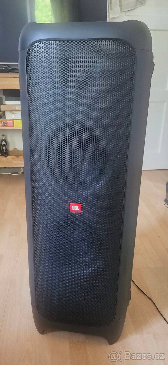 Párty reproduktor JBL1000