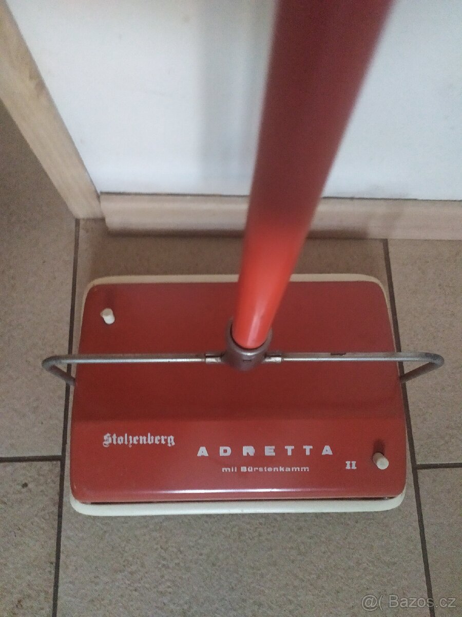 Mechanické koště