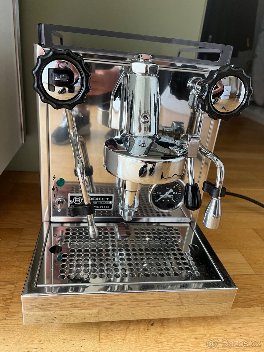 Rocket Espresso Appartamento s příslušenstvím