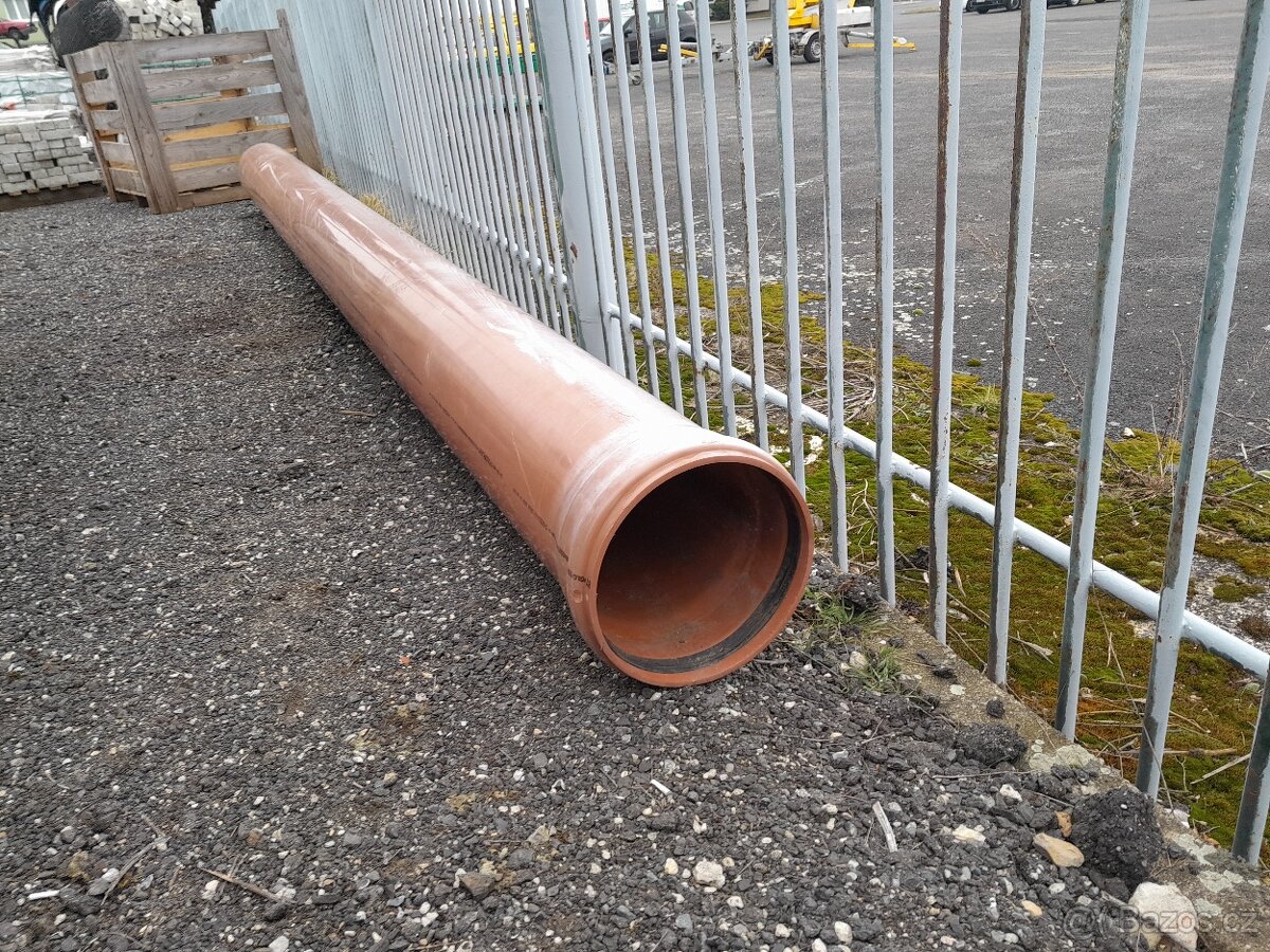 PE trubka DN 300