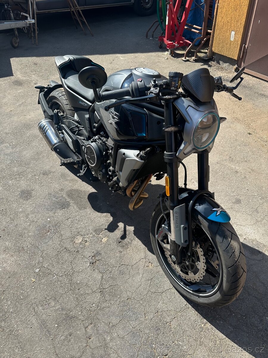 Cfmoto 700cl-x sport