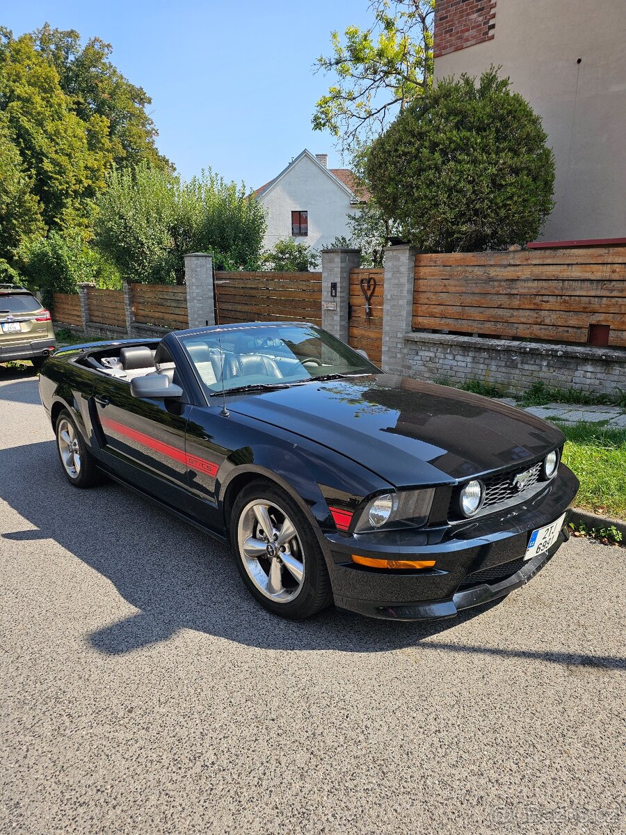 Ford Mustang cabrio California GT