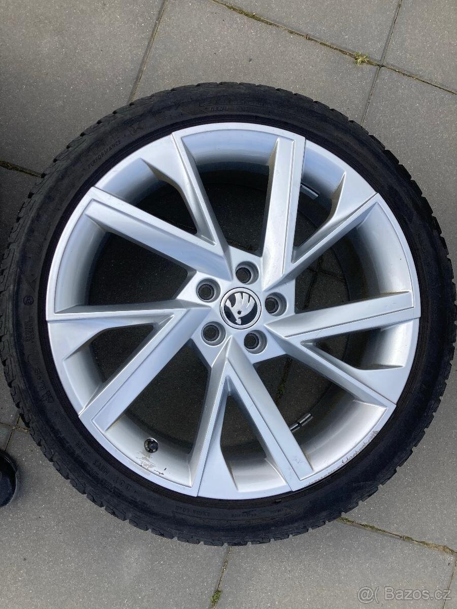 Alu kola Škoda Vega R18” 5X100, zimní pneu