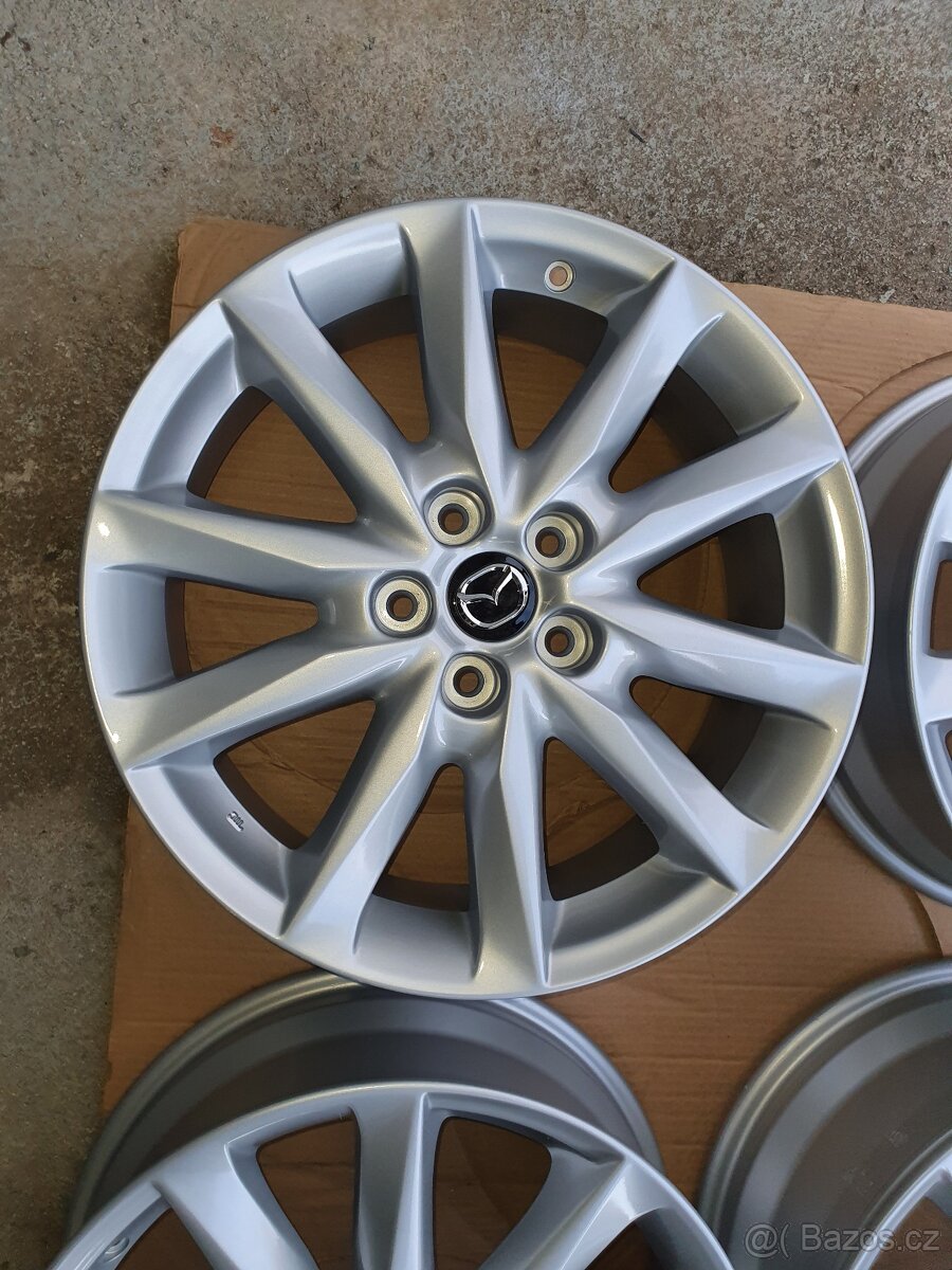 Mazda 3 cx-30 cx-3 cx-5 cx-7 kia 5x114,3 r18