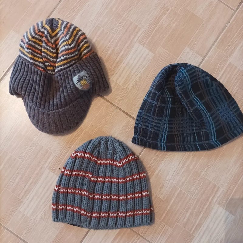 Chlapecké podzimní/zimní čepice vel. cca 4 let