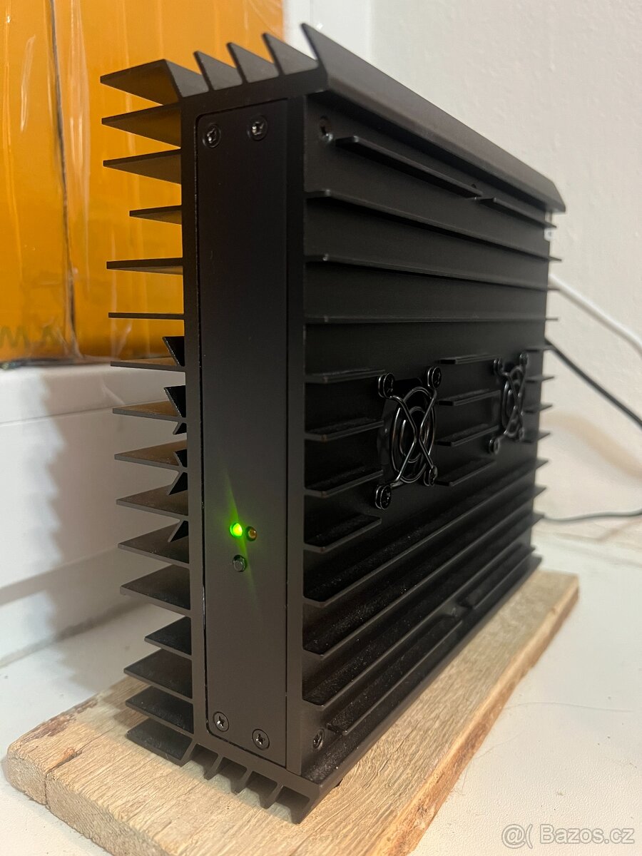 Použitý Iceriver ALEO AE0 – 60 MH/s, stav výborný, ihned k o