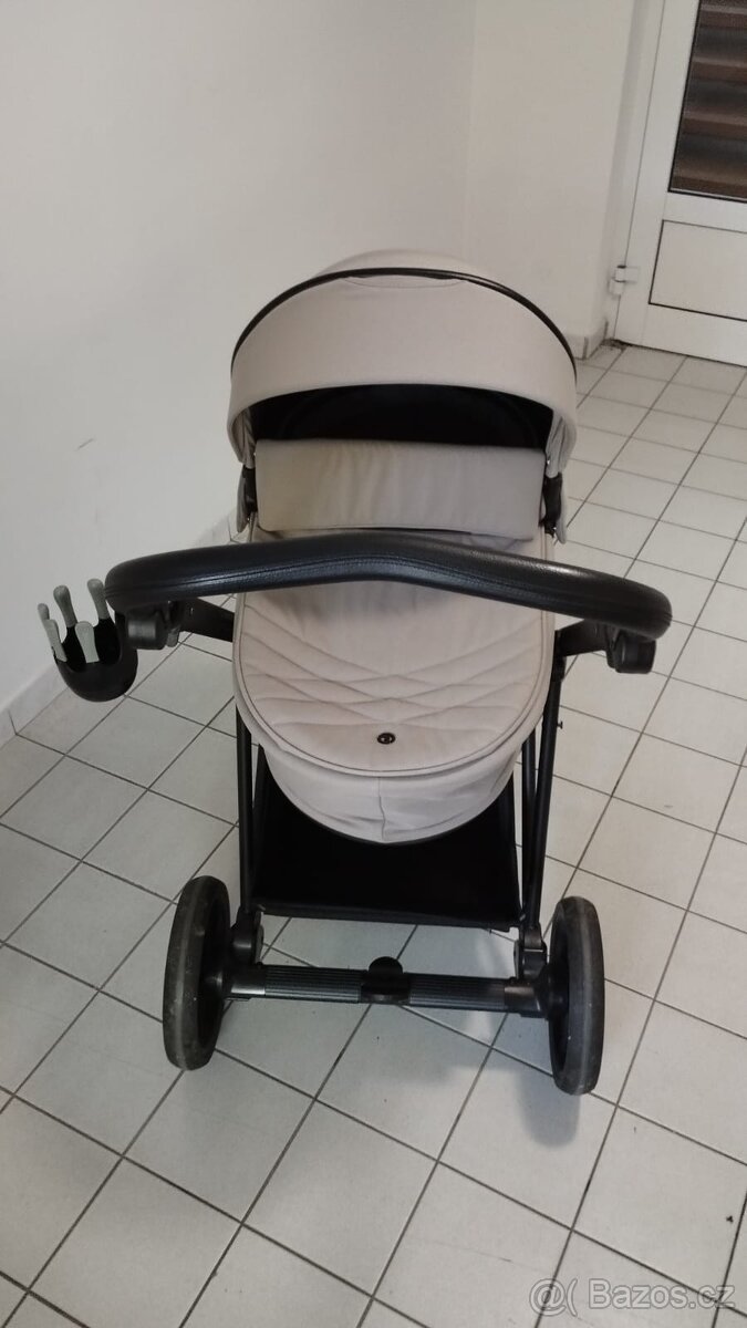 Kombinovaný kočárek Roan IVI, pouze osobní odběr Kroměříž