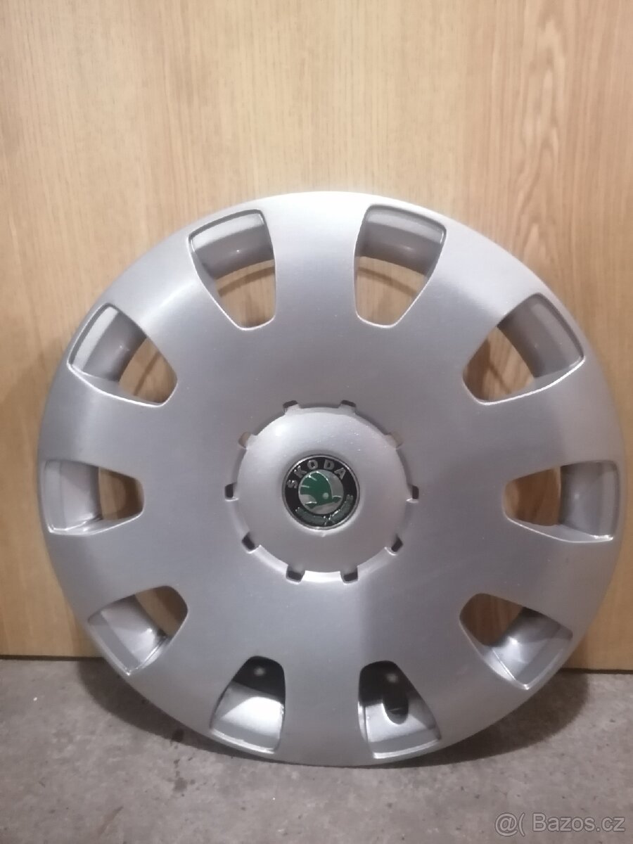 Prodám originál poklice Škoda Octavia 15"