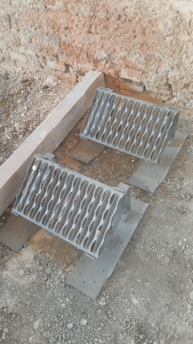 Střešní nášlapy