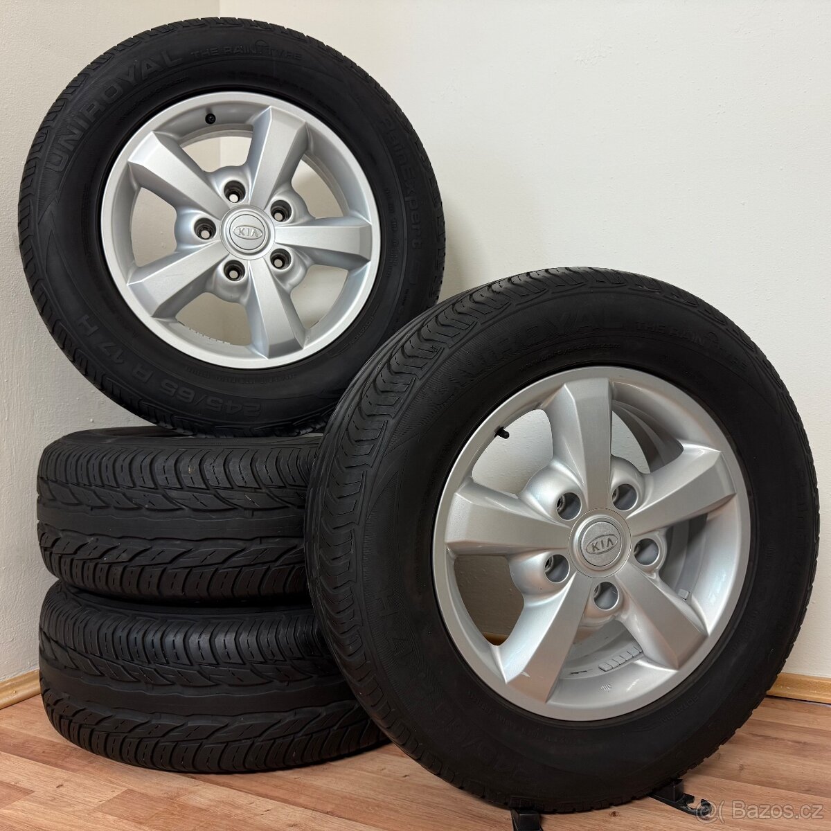 KIA SORENTO 5x139,7 R17 ET45+LETNÍ 245/65R17 5,5mm