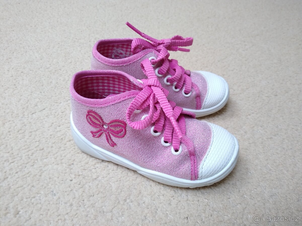 Plátěnky Befado, velikost 22