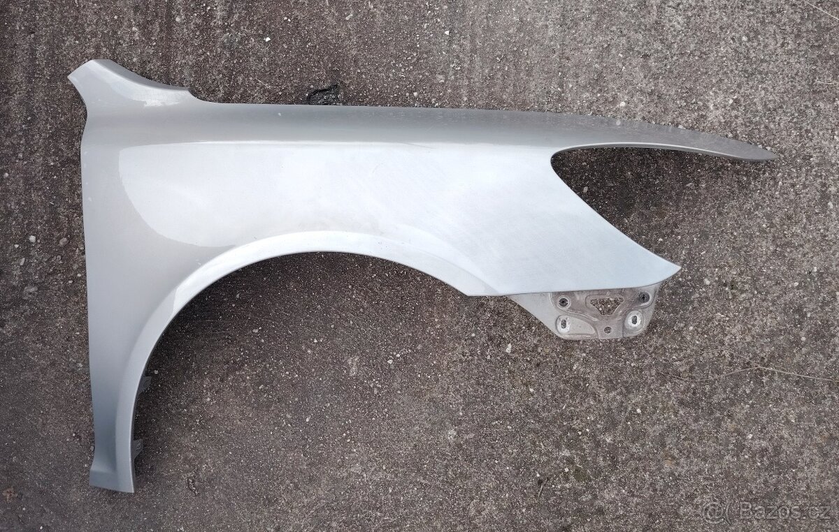 Octavia 2 Facelift blatník pravý