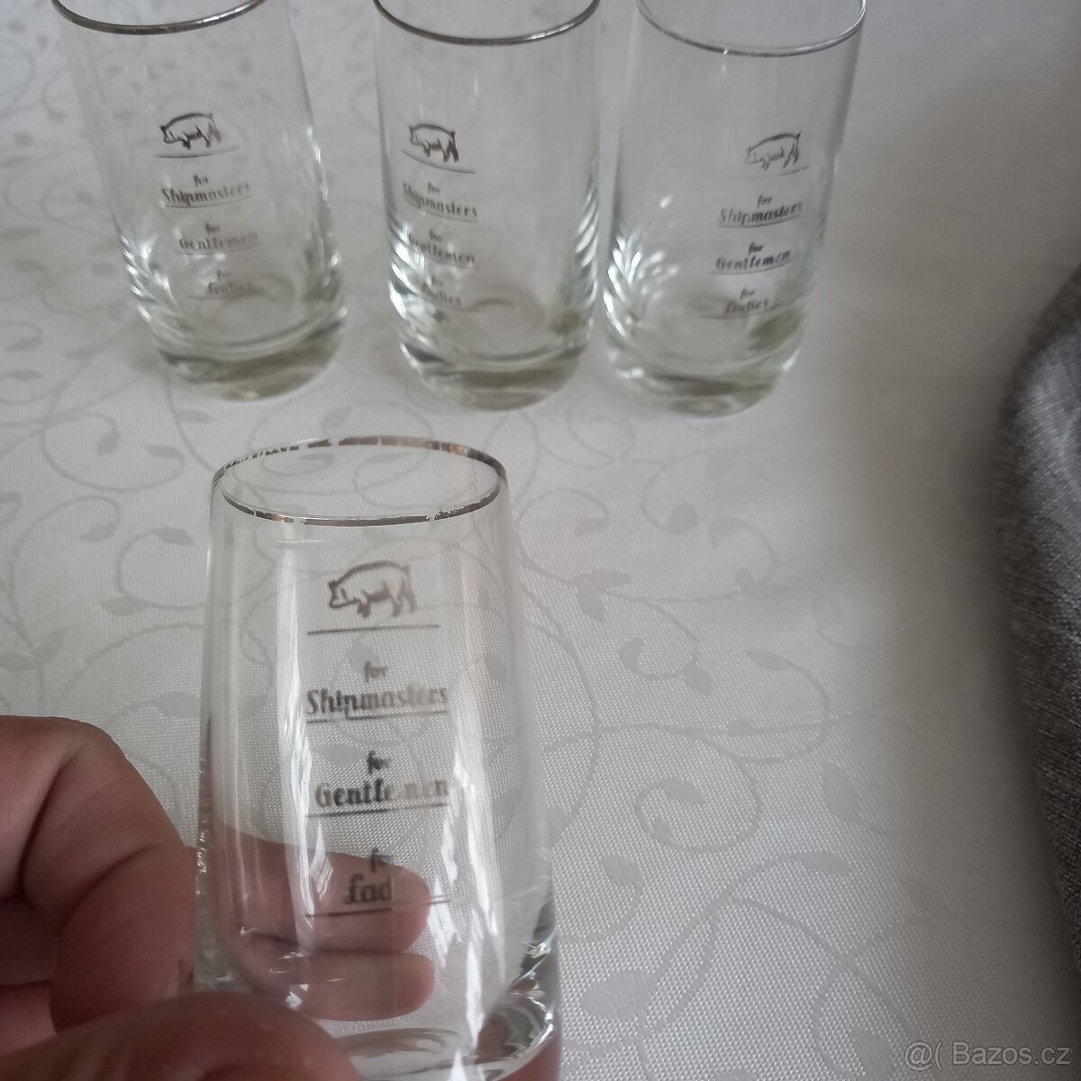 Skleněné panáky / štamprle – set 4 ks