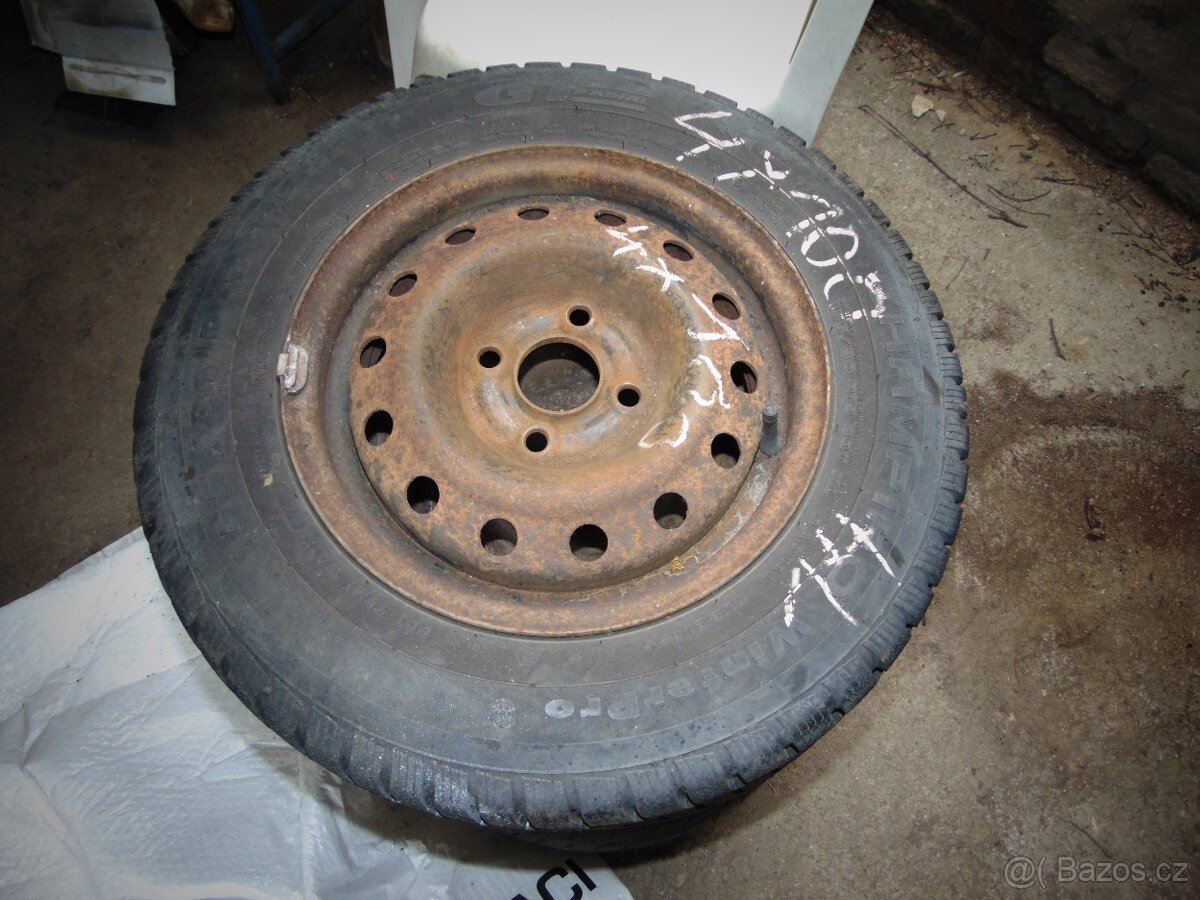 Zimní pneumatiky na ráfcích 155/80R13 CHAMPRO