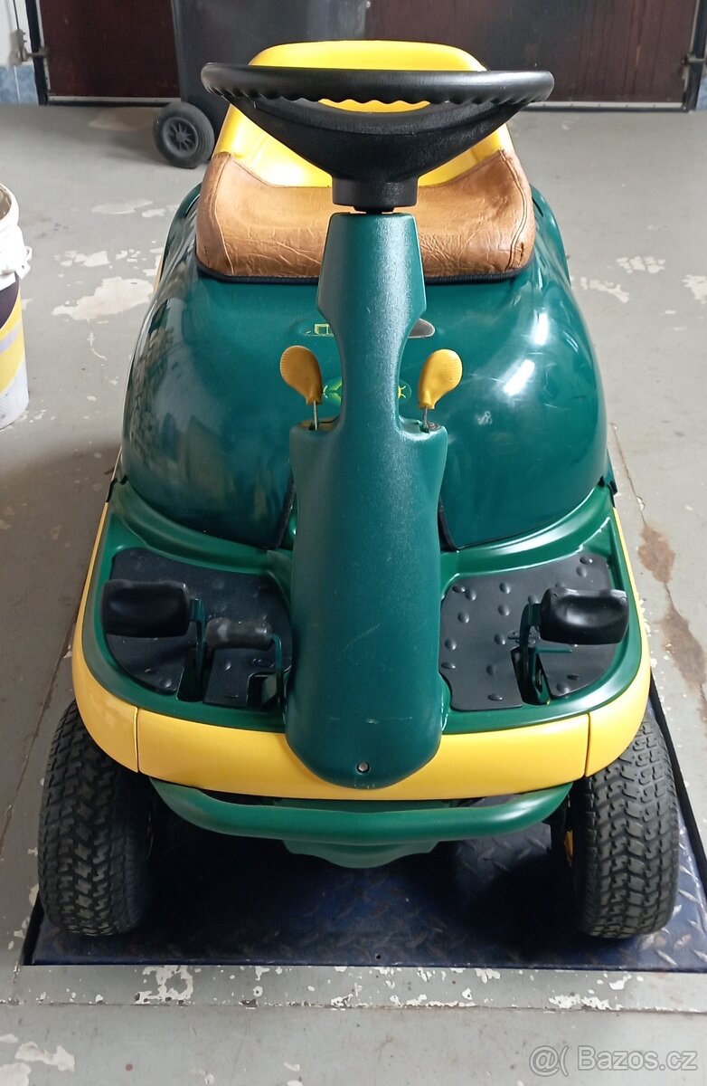 Zahradní,sekačka, traktor, rider DX 70