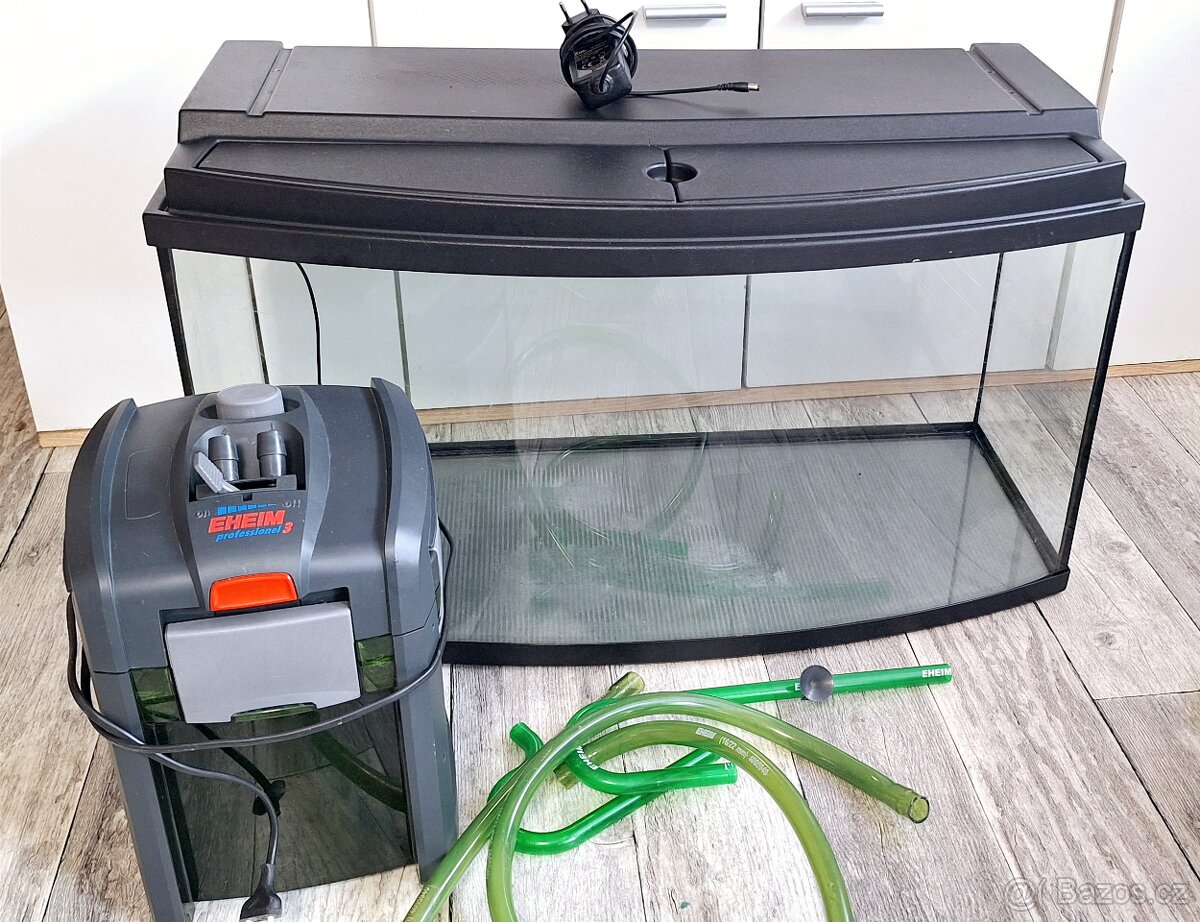 Akvarium plus osvetleni