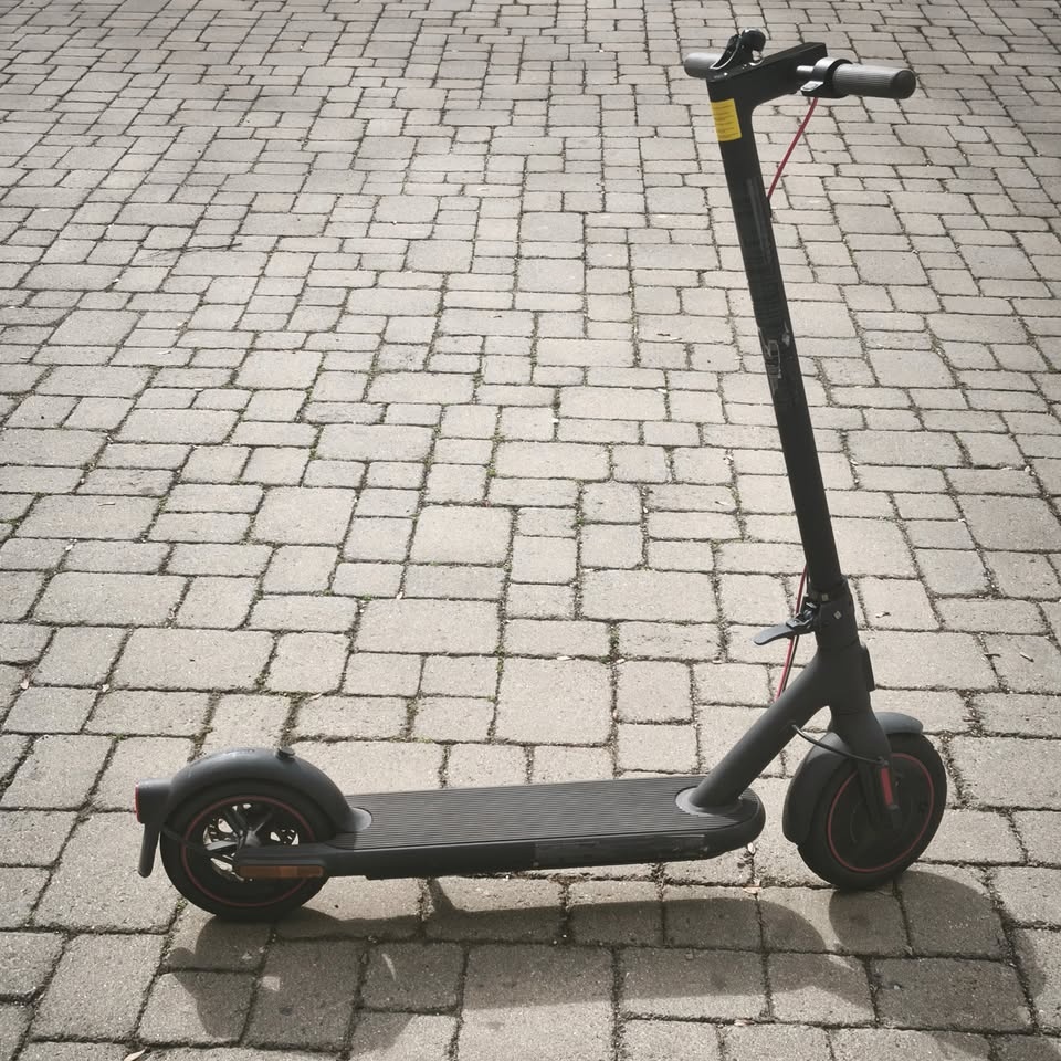 koloběžka Xiaomi Scooter 4 Pro