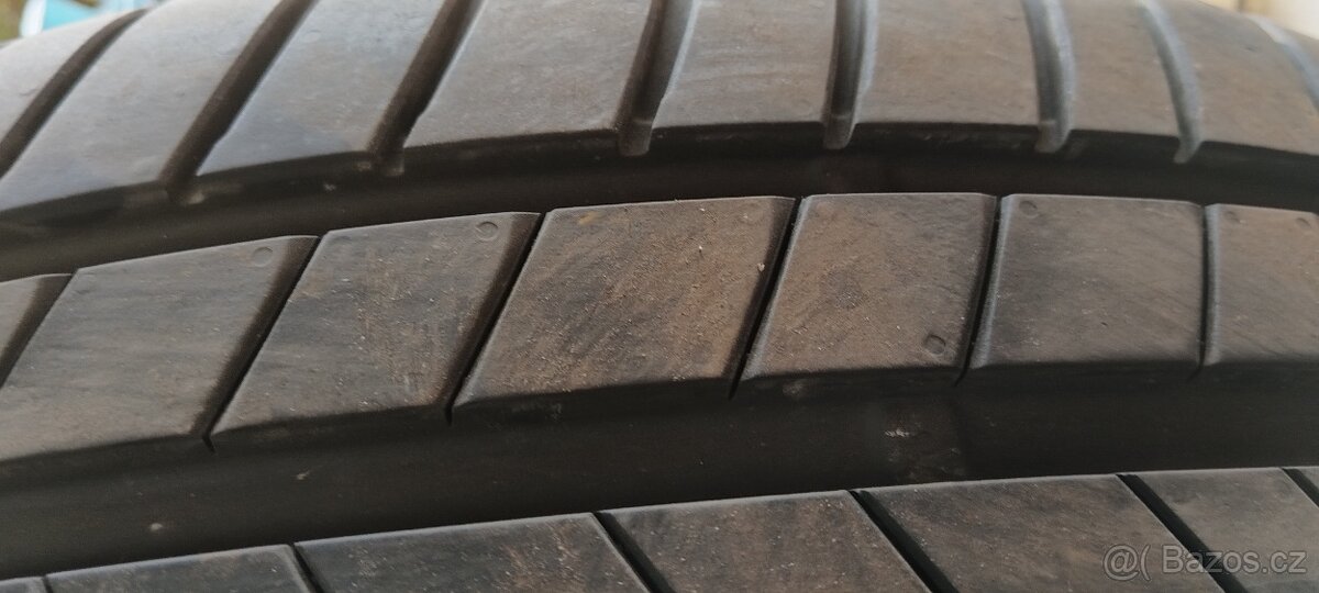 Prodán 245/45/19 Michelin sport pilot 4 jako nové