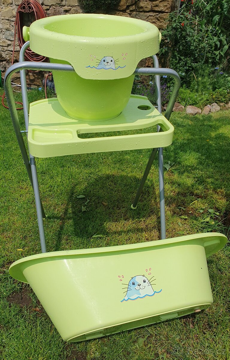 ZDARMAKoupací vanička a kyblík + stojan Bebe jou