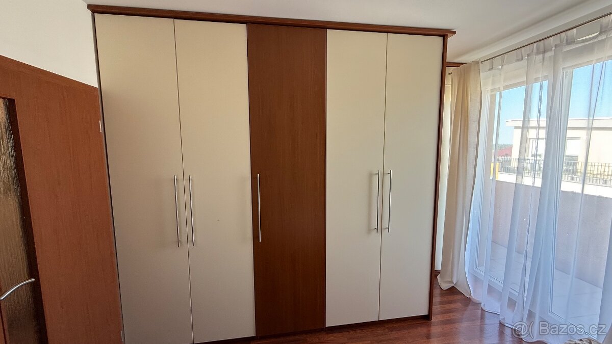 Prodám skříně dekor třešeň