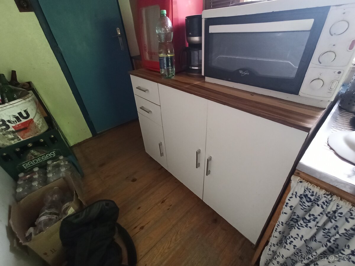 Skříňka